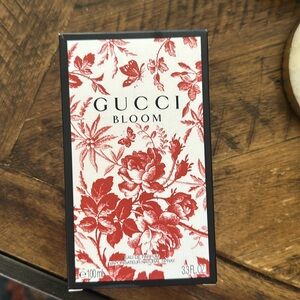 Gucci Bloom perfume opened never used